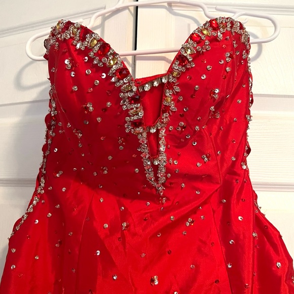 Mari Lee by Madeline Gardner Formal Dress Size 13 - Picture 3 of 15